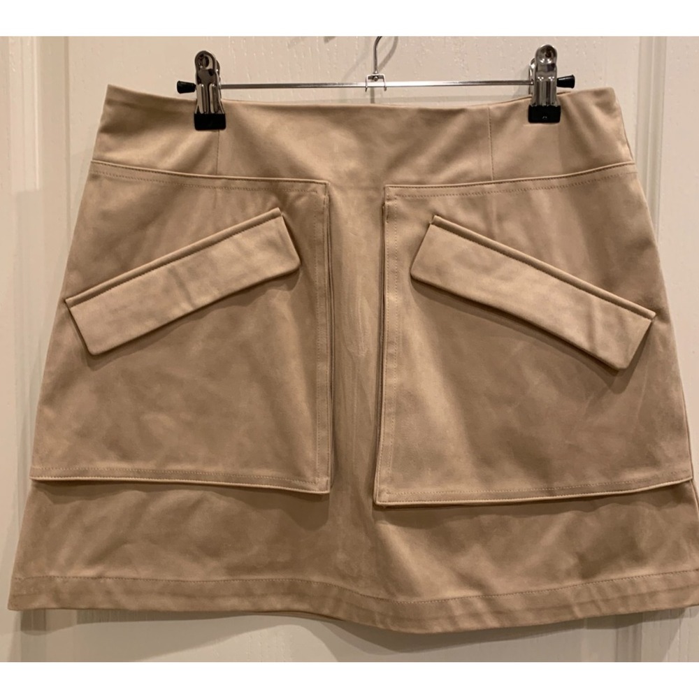 Steve Madden Cardona Oatmeal Faux Suede Mini Skirt. Sz‎ 8. NWT!